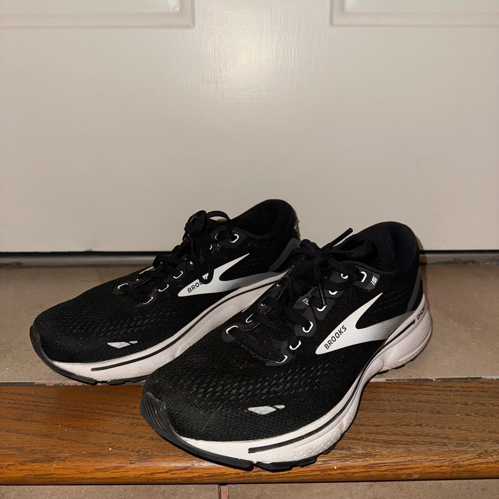 Brooks Women’s Black Running Shoes